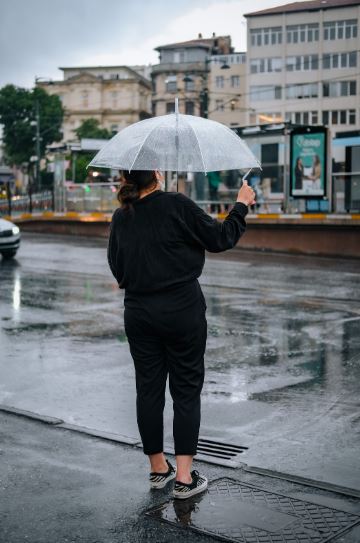 Proteksi Keuangan dan Asuransi: Mana yang Benar-Benar Perlu, Mana yang Bisa Ditunda